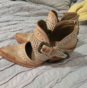 Ariat Dixon Rock n Roll Booties